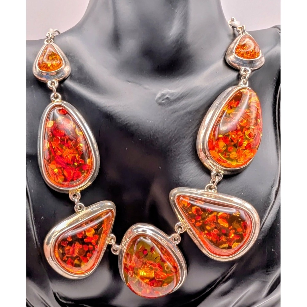 Silver And Amber Colored Necklace With Asymmetrical Stones‎